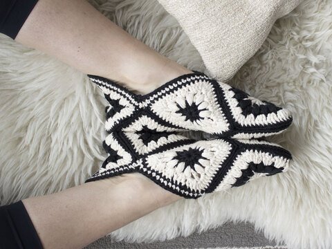 Häkelanleitung für Hausschuhe Habikino