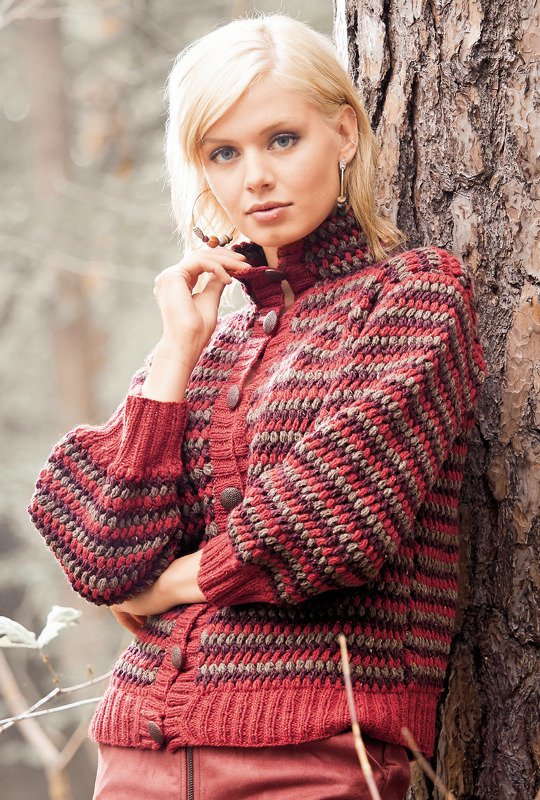 Strickanleitung: Gehäkelte mehrfarbige Jacke mit Büschelmaschenmuster - Bild 4