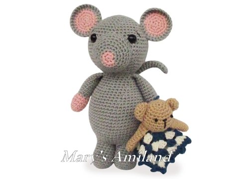 Julius Mouse the Ami - Amigurumi crochet pattern