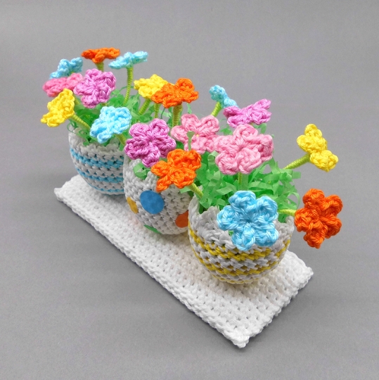 Häkel-Deko Blumen Ostereier - sehr einfach aus Wollresten