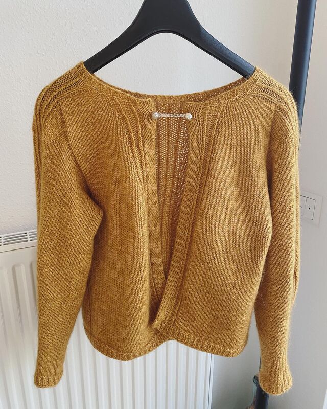 Cardigan "Gold Rush Cardigan" Knitting Pattern