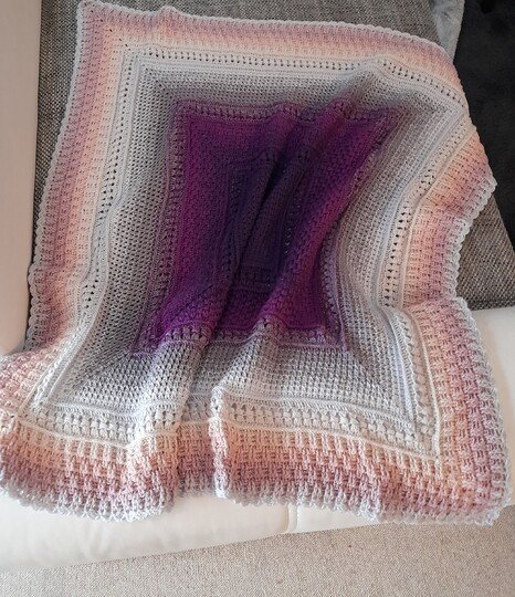 Häkelanleitung für die Decke "Schätzchen"