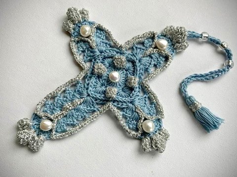 hübsches Silberkreuz ( z.B.: für die Kommunion)