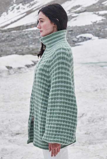 Strickanleitung: top-down gestrickte Jacke mit extravaganter Silhouette