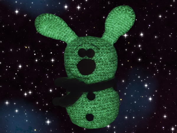 Crochet Pattern "Snow(man)hare" glow in the dark