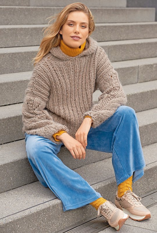 Strickanleitung: Beiger Kapuzenpulli mit Rippen- und Ajourmuster - Bild 2