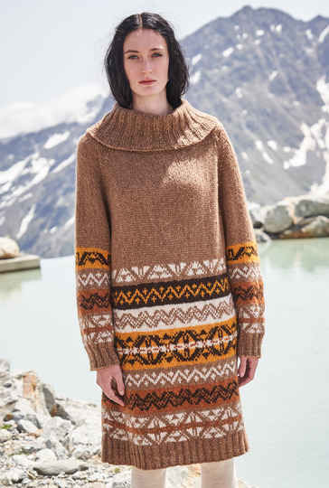 Strickanleitung: Lässiger Longpulli als Verwandlungskünstler