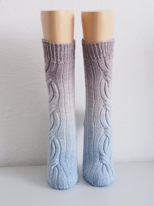 Kaiserwalzer - Socks with cable pattern - Image 4