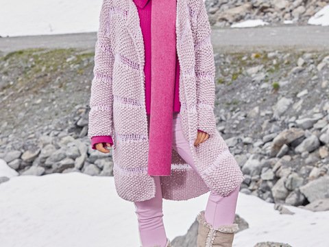 Strickanleitung: Langer verschlussloser Cardigan in Rosa