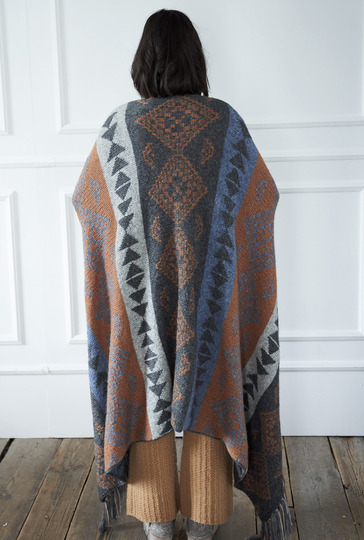 Strickanleitung: Kuscheliges Plaid im Jacquardmuster