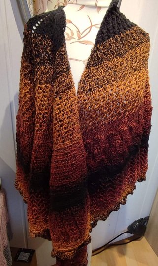 DIY Häkelanleitung für ein XL-Tuch/Poncho