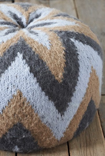 Strickanleitung: Kuscheliges Bodenkissen