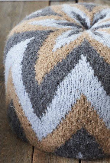 Strickanleitung: Kuscheliges Bodenkissen