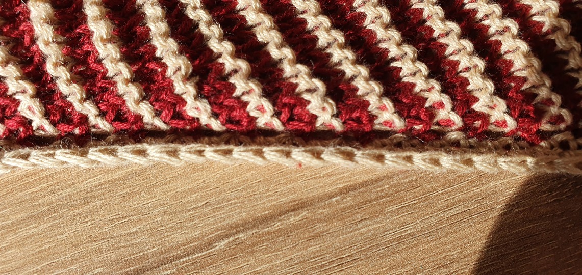 Tribal, flaches Tuch, Schattenstricken, Illusionsstricken, Motivtuch