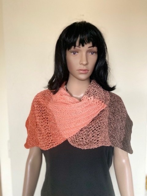 Anlis Famos, gestrickter Schal oder Loop - Bild 3