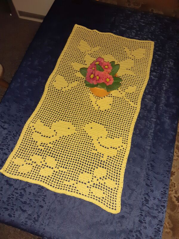 Tischläufer Frühling "Küken" Häkelanleitung