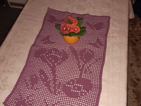 Tischläufer Frühling "Krokusse" Häkelanleitung