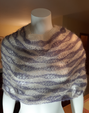 Pattern Loop Violet, knitted