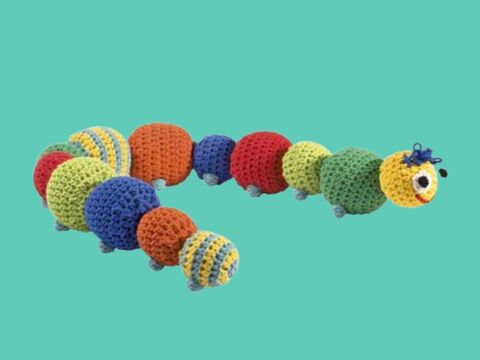 Häkelanleitung für Raupe Frieda