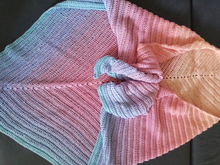 Anleitung Häkeltuch "Zarte Rippen"