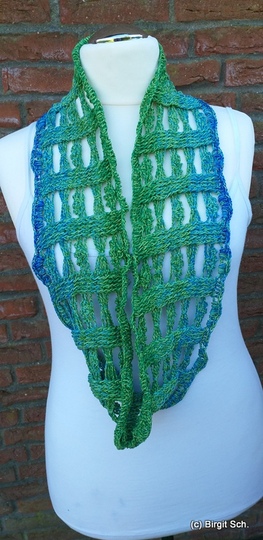 Punawai - infinitiy scarf