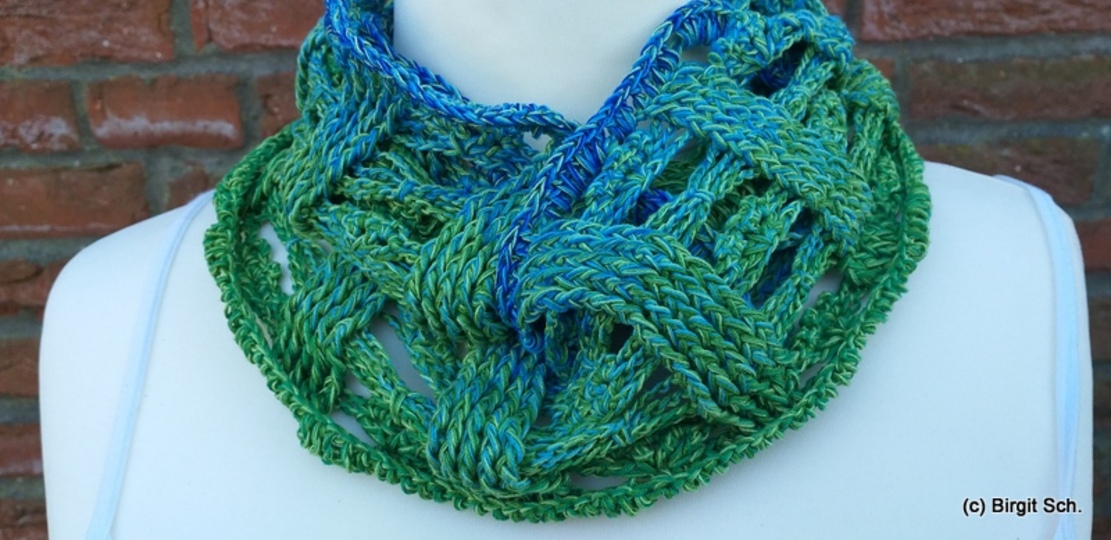 Punawai - infinitiy scarf