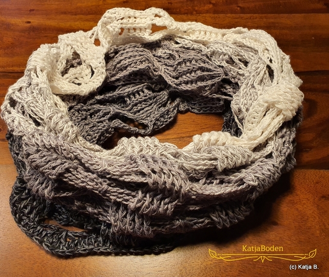 Punawai - infinitiy scarf