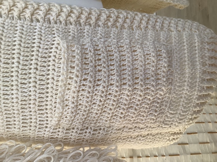 Boho-Kuschel-Wuschel-Häkeljacke mit Taschen