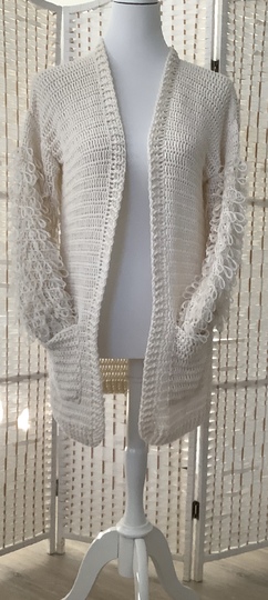 Boho-Kuschel-Wuschel-Häkeljacke mit Taschen