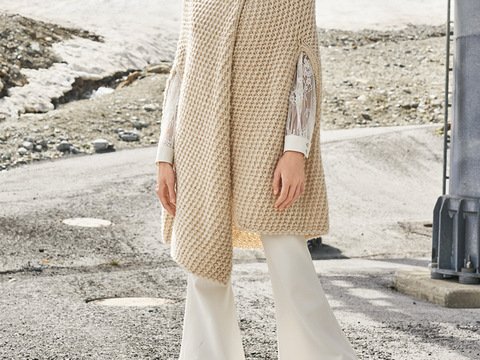 Strickanleitung: Schmales Cape mit Diagonalstrukturen
