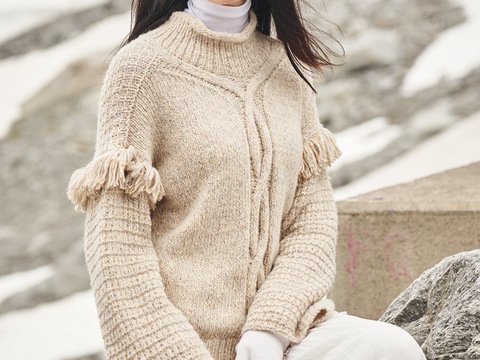 Strickanleitung: Zopf-Pulli mit coolen Ärmelfransen