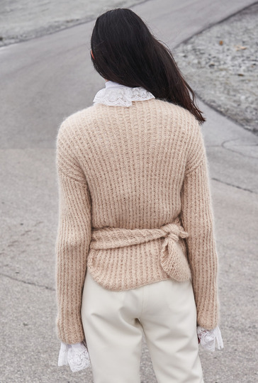 Strickanleitung: Minimal Chic: Die Wickeljacke im Rippenmuster