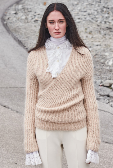 Strickanleitung: Minimal Chic: Die Wickeljacke im Rippenmuster