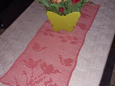 Tischläufer Frühling "Tulpen und Schmetterlinge" Häkelanleitung