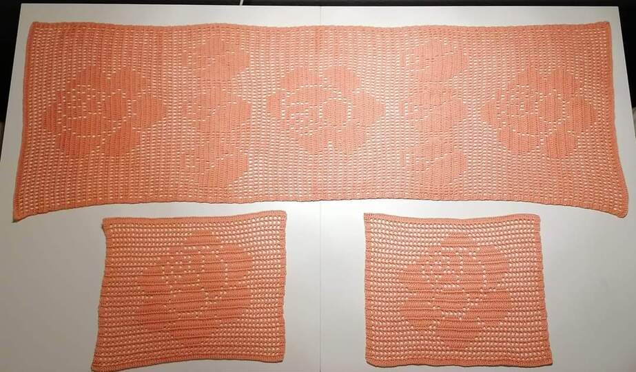 Häkelanleitung Tischläufer und Tischsets Rosen