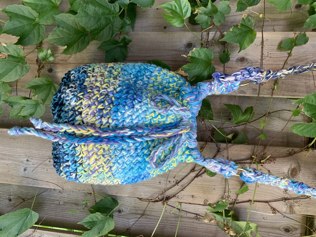 Crochet Cross-body Bag, scrap yarn bag, easy beginner crochet pattern