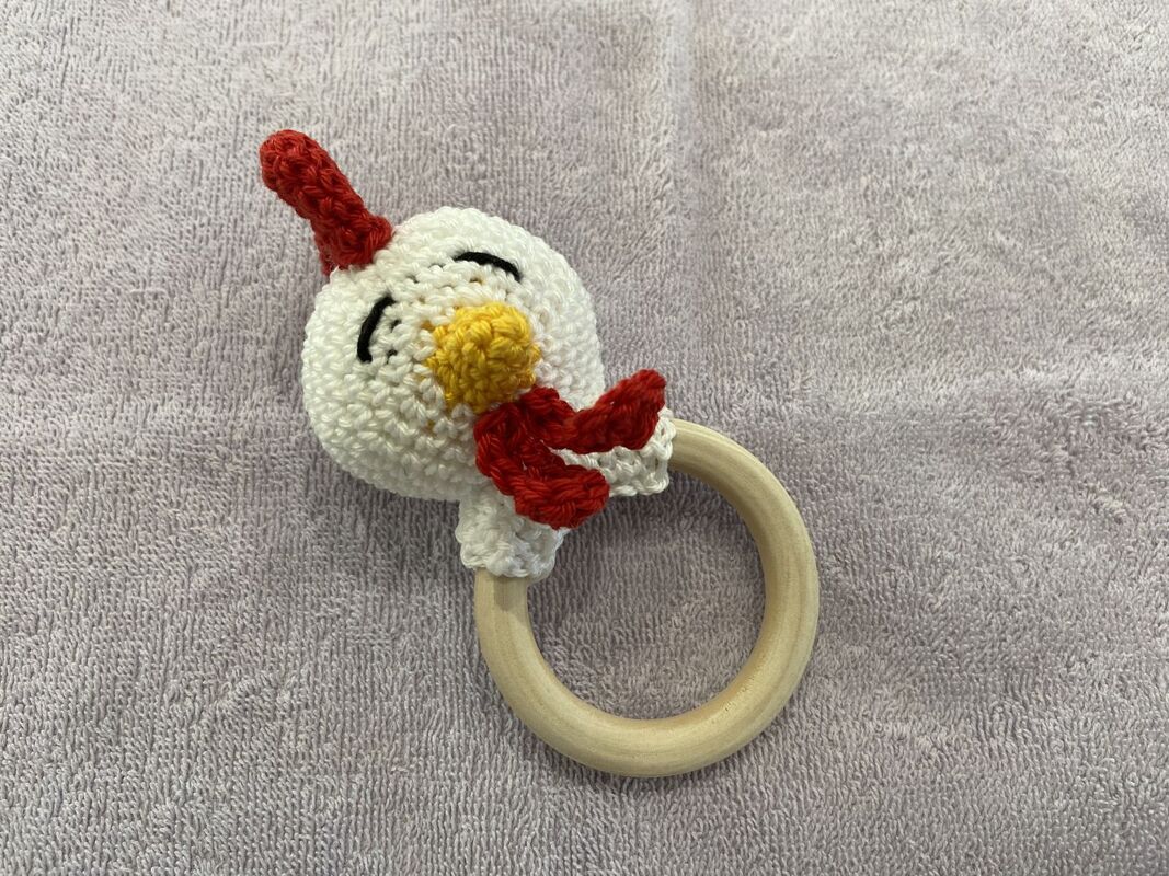 Häkelanleitung - Greifring "Huhn"