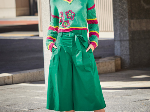 Strickanleitung: Pulli mit Blütenmotiven