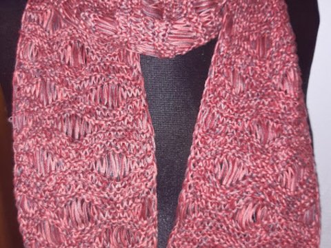 Anleitung Sommerschal oder Loop mit Wellen – Fallmaschenmuster stricken