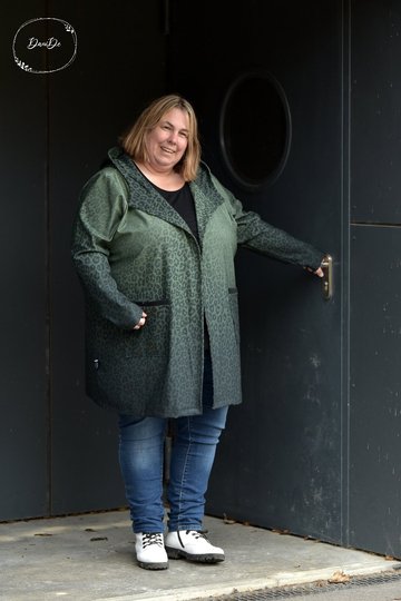 Schnittmuster lange Sweatjacke oder Cardigan mit Kapuze Damen Gr. 32 - 62