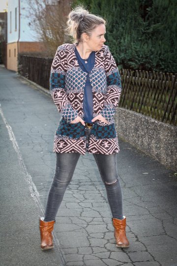 Schnittmuster lange Sweatjacke oder Cardigan mit Kapuze Damen Gr. 32 - 62