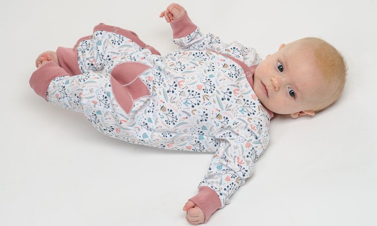 Baby romper for girls or boys pattern pdf LISA from Patternforkids