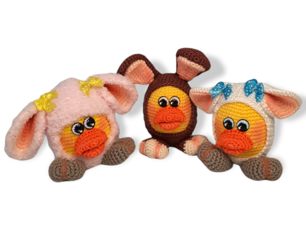 Crochetpattern "Cute duck" in a costume