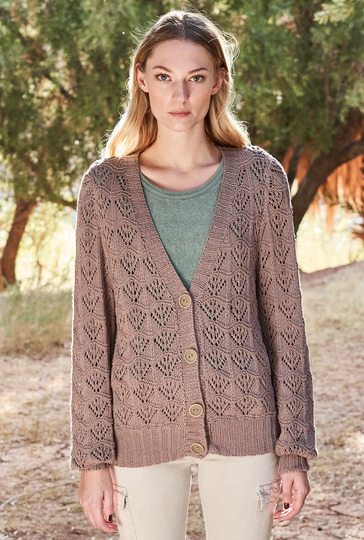 Strickanleitung: Zeitlose Strickjacke im Ajourmuster