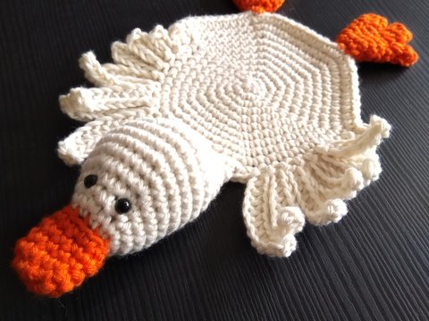 Häkelanleitung tierischer Untersetzer Bruno Gans