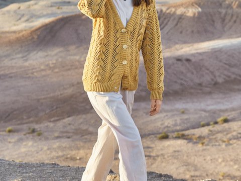 Strickanleitung: Sommerliche Jacke mit luftiger Zopfstruktur