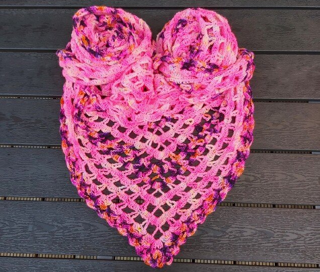 Crochet Pattern "Pink Mermaid" Shawl