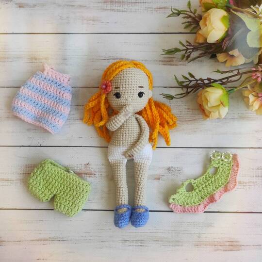 Crochet pattern doll, Ellie the little girl