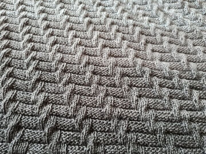 Shioma -  Zopfoptik ohne zu zopfen,  gestricktes Tuch