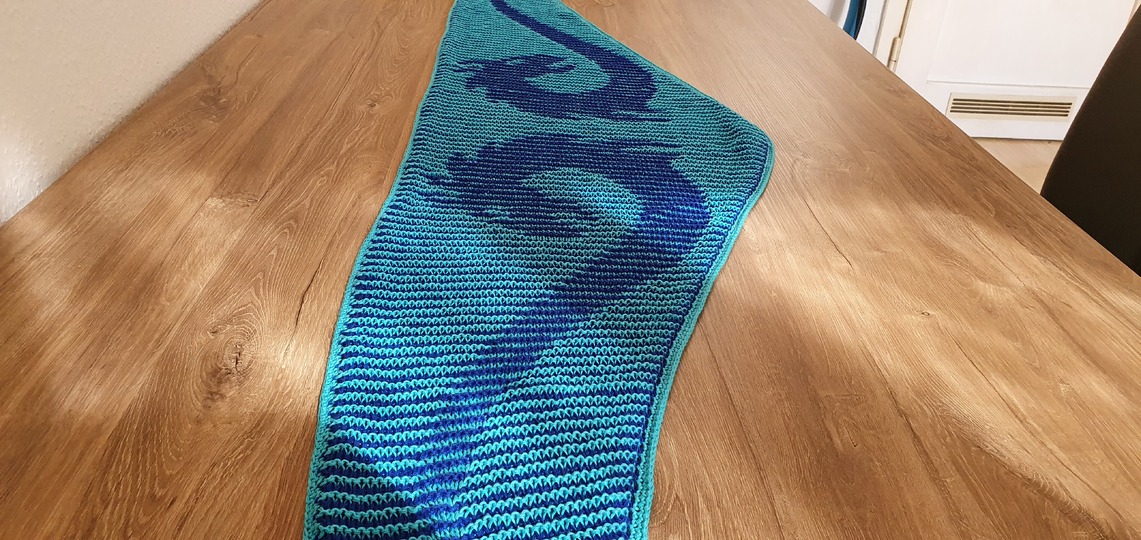 Dragon, Shadow Knitting, Illusion Knitting, Flat Motif Shawl